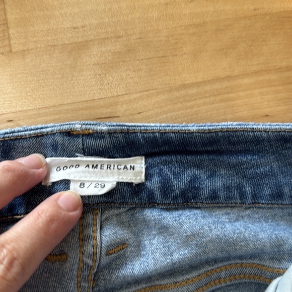 Good American Good Legs Mid-Rise Distressed Skinny Ankle Jeans, 8 / 29 - Picture 7 of 8